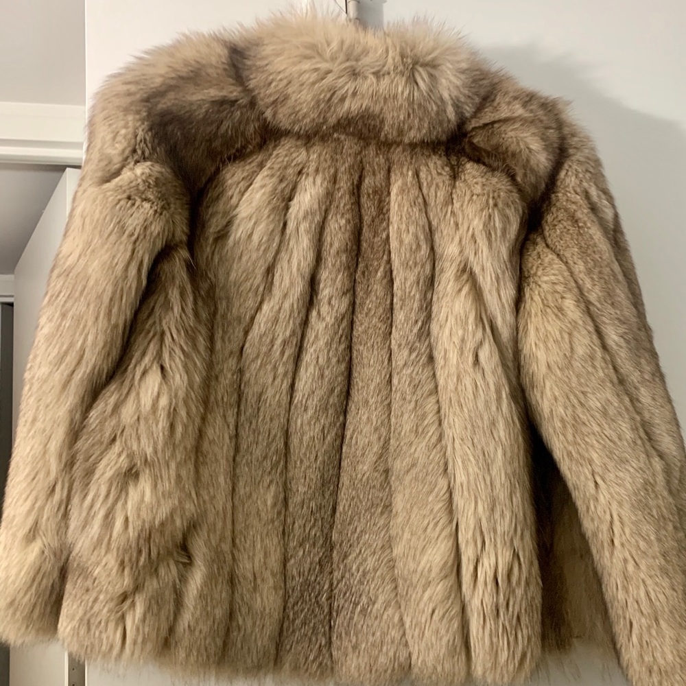 Beautiful FOX (AUTHENTIC) FUR COAT
